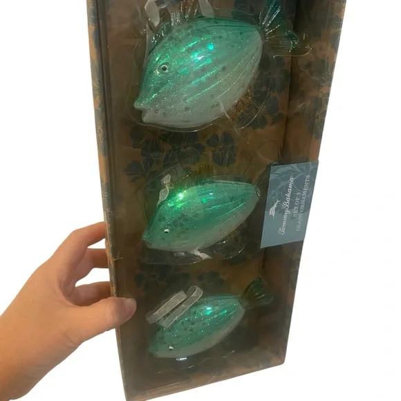 NWT Tommy Bahama Blown Glass Blue Fish Christmas Ornaments Set Of 3 In Box - Picture 1 of 6